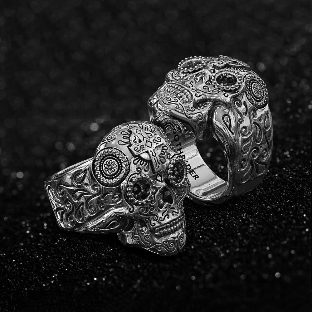 Unique on sale skull rings